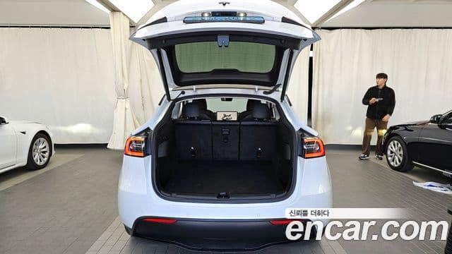 Tesla модель Y Long Range AWD, 2022 20