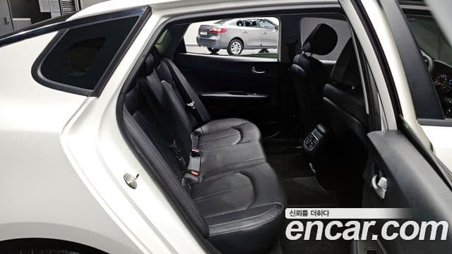 Kia K5 2세대 Luxury, 2018 11