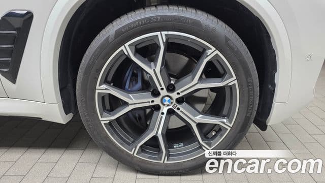 BMW X5 (G05) xDrive 40i M Sport, 2025 все фото