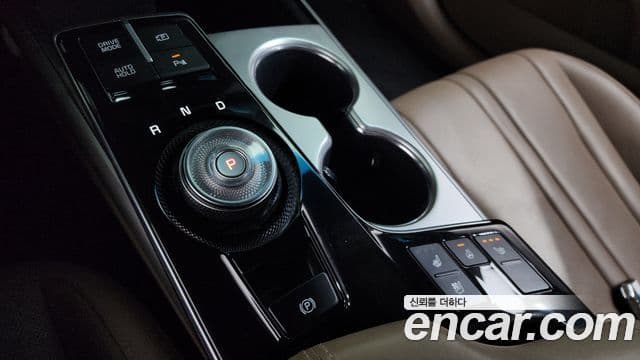 Kia K8 гибрид Noblesse Light, 2022 9