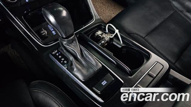 Hyundai Grandeur IG 3.0 LPi Modern Basic (арендный автомобиль), 2018 9