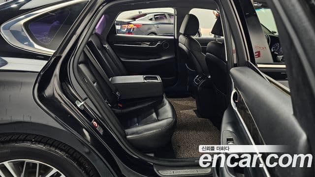 Hyundai Grandeur IG 3.0 LPi Modern Basic (арендный автомобиль), 2018 12