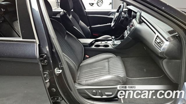 Genesis G70 Sport пакет, 2019 10