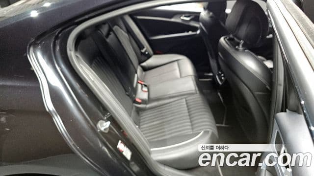 Genesis G70 Sport пакет, 2019 11