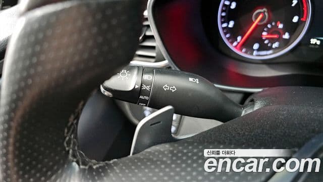 Genesis G70 Sport пакет, 2019 17