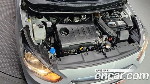 Hyundai Accent(новый кузов / новое поколение) Wit дизель 1.6 VGT Smart, 2015 6