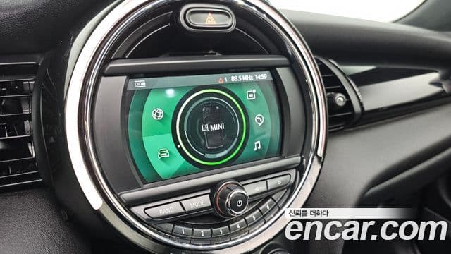 Mini Cooper кабриолет 3세대, 2021 15