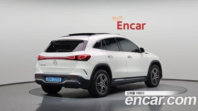 Mercedes-Benz EQA H243 EQA250 AMG пакет Plus, 2022 2