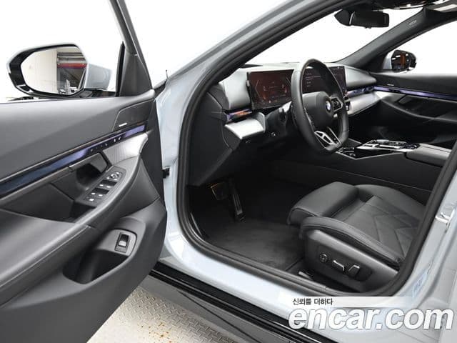 BMW 5시리즈 (G60) 523d M Sport, 2024 11
