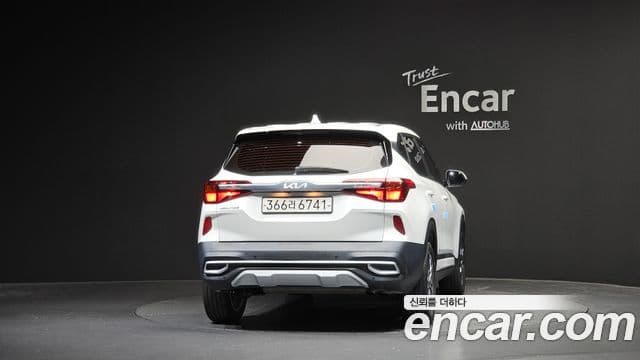 Kia Seltos Prestige, 2023 4