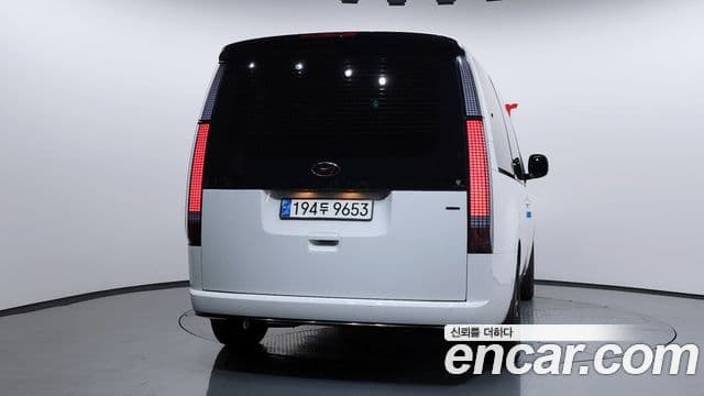 Hyundai Staria Inspiration, 2022 4