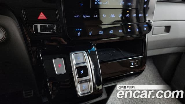Hyundai Staria Inspiration, 2022 9