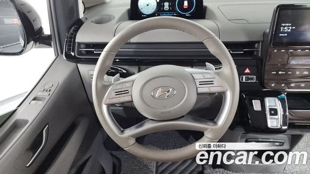 Hyundai Staria Inspiration, 2022 13