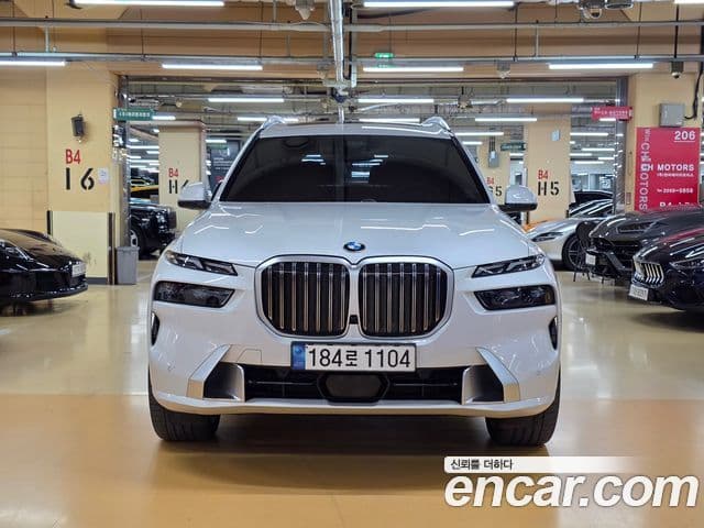 BMW X7 (G07) xDrive 40i Design Pure Excellence 6인승, 2023 3