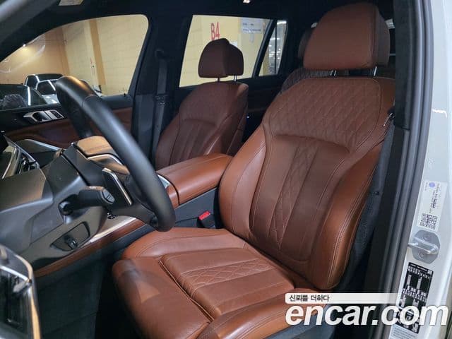 BMW X7 (G07) xDrive 40i Design Pure Excellence 6인승, 2023 10