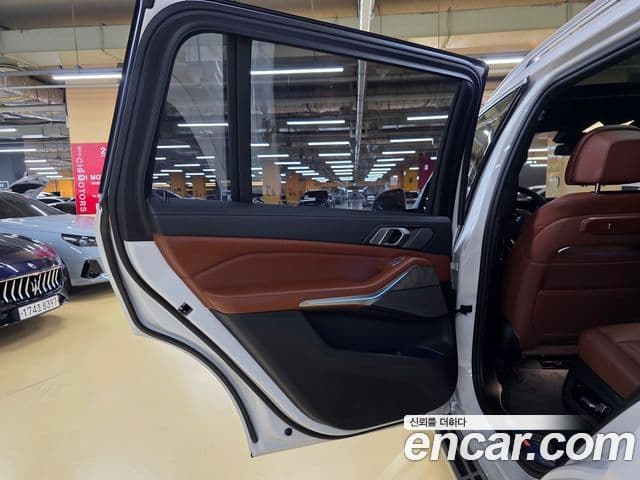 BMW X7 (G07) xDrive 40i Design Pure Excellence 6인승, 2023 15