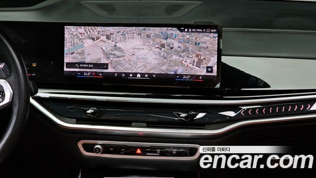 BMW X7 (G07) xDrive 40i M Sport 6인승, 2024 14