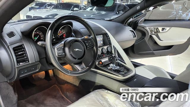 Jaguar F-TYPE X152, 2017 12