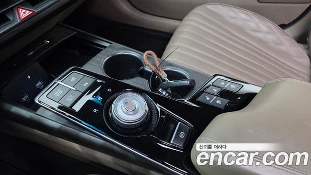 Kia K8 гибрид Signature, 2022 9