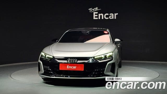 Audi e-Tron GT Premium, 2022 3