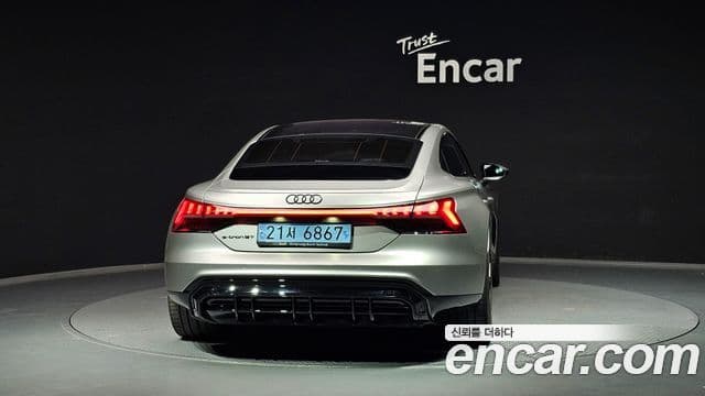 Audi e-Tron GT Premium, 2022 4