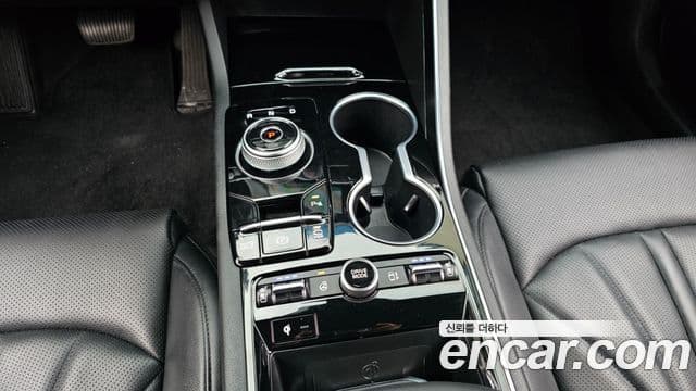 Kia K5 гибрид 3세대 Signature, 2023 9