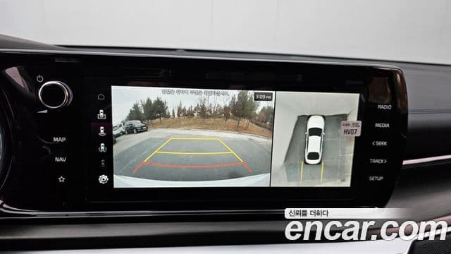 Kia K5 гибрид 3세대 Signature, 2023 15