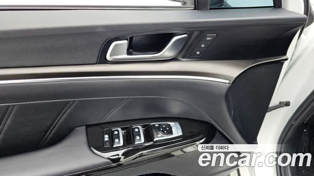 Kia K5 гибрид 3세대 Signature, 2023 19