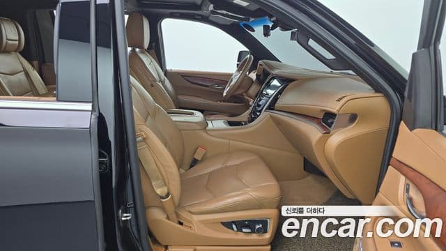Cadillac Escalade 4세대, 2017 11