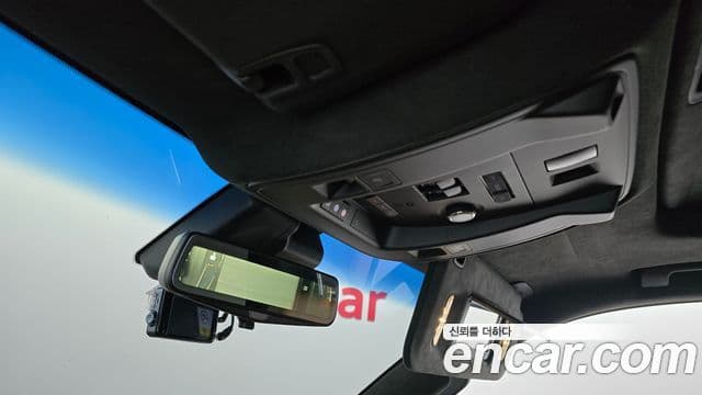 Cadillac Escalade 4세대, 2017 18