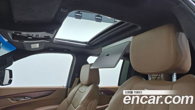 Cadillac Escalade 4세대, 2017 19