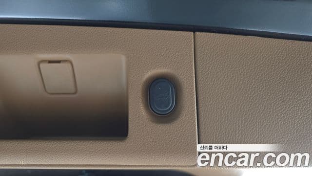 Cadillac Escalade 4세대, 2017 20