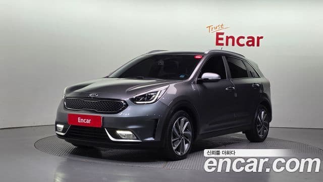 Kia Niro Noblesse, 2018 1