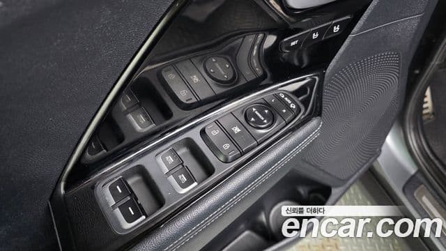 Kia Niro Noblesse, 2018 12