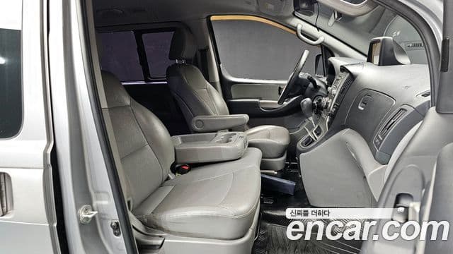 Hyundai Grand Starex CVX Luxury, 2015 10