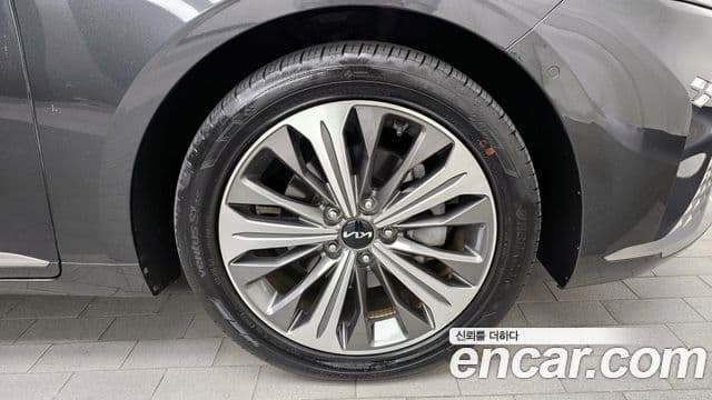 Kia K8 гибрид Noblesse, 2023 все фото