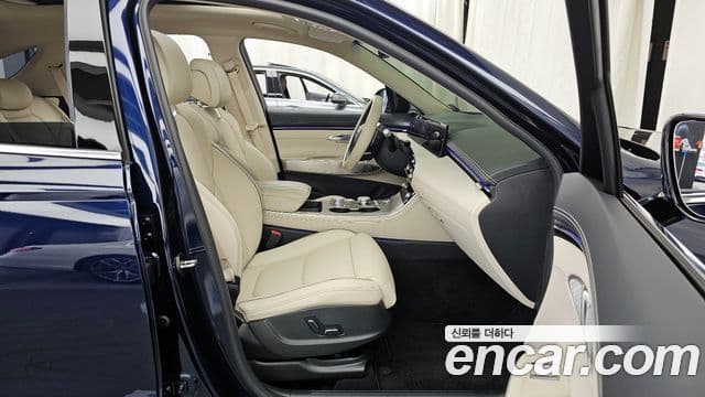 Genesis GV70, 2025 11