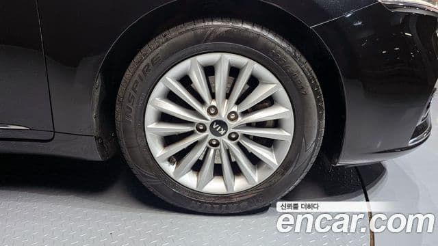 Kia All New K7 3.0 LPI Luxury (арендный автомобиль), 2017 все фото