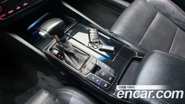 Kia All New K7 3.0 LPI Luxury (арендный автомобиль), 2017 9