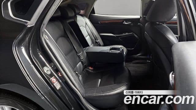 Kia All New K7 3.0 LPI Luxury (арендный автомобиль), 2017 12