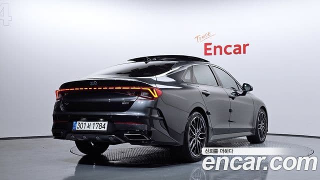 Kia K5 3세대 Signature, 2021 2