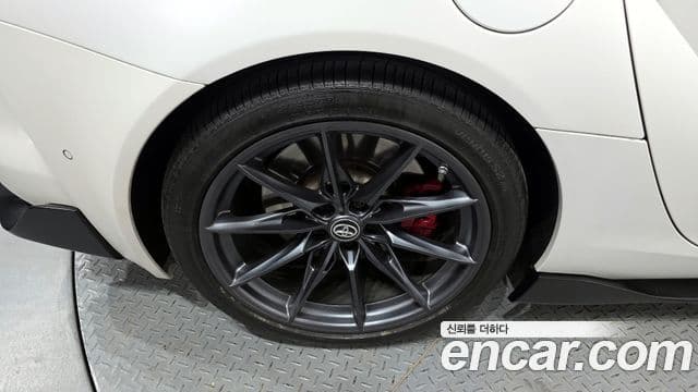 Toyota 수프라 5세대 GR 3.0, 2023 все фото