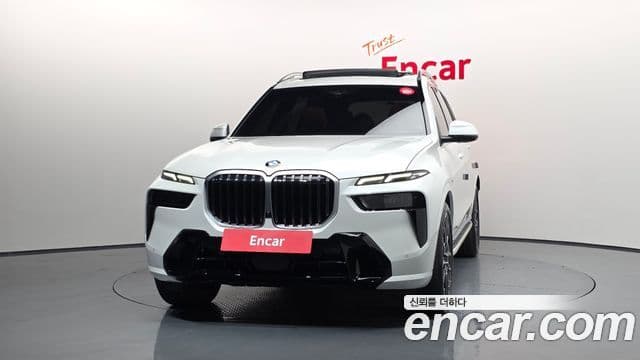 BMW X7 (G07) xDrive 40i M Sport 6인승, 2025 3