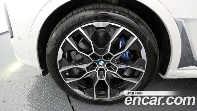BMW X7 (G07) xDrive 40i M Sport 6인승, 2025 все фото