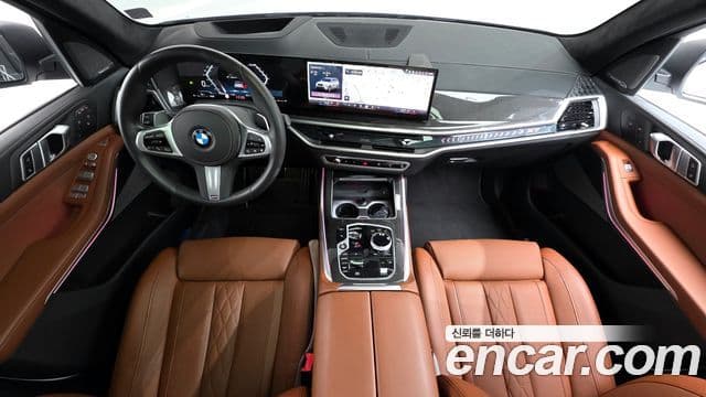 BMW X7 (G07) xDrive 40i M Sport 6인승, 2025 7