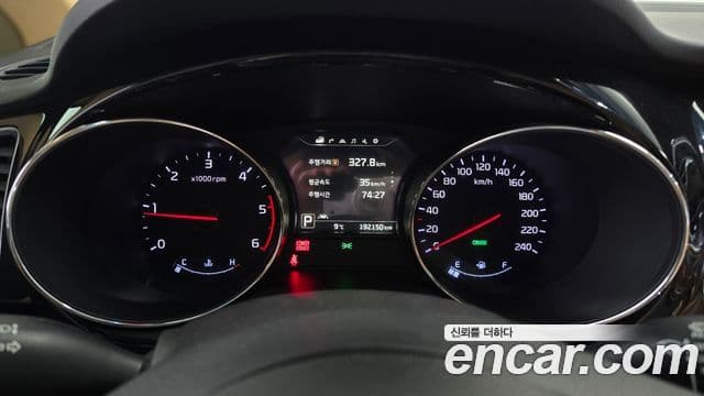 Kia All New Carnival Noblesse, 2016 8