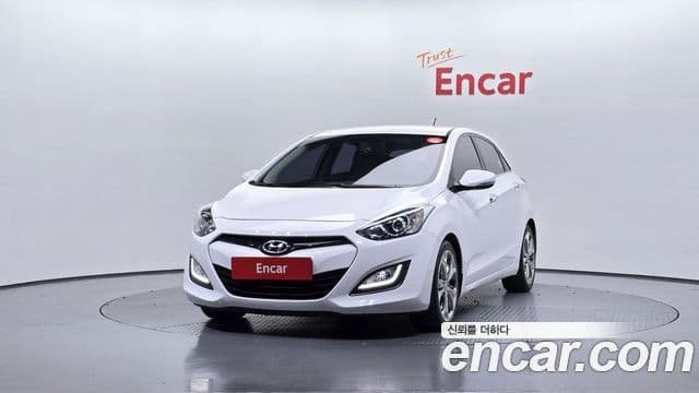 Hyundai i30(новый кузов / новое поколение) дизель 1.6 VGT Extreme, 2012 3