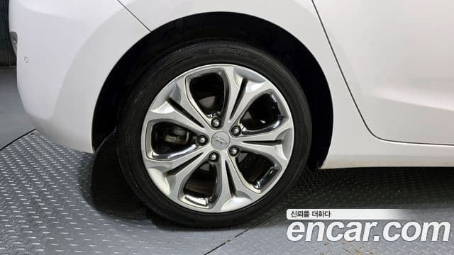 Hyundai i30(новый кузов / новое поколение) дизель 1.6 VGT Extreme, 2012 все фото