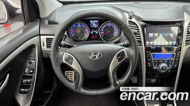 Hyundai i30(новый кузов / новое поколение) дизель 1.6 VGT Extreme, 2012 14