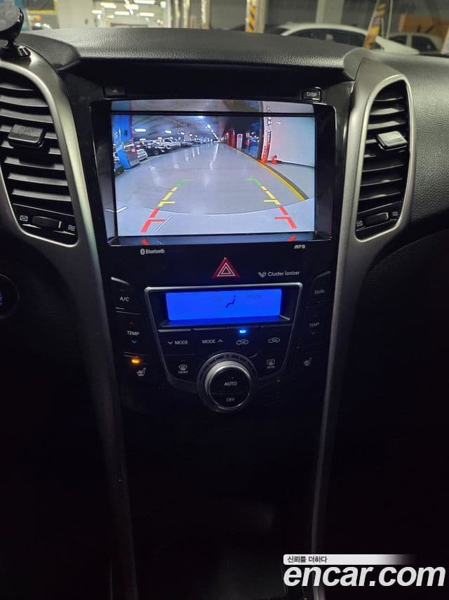 Hyundai i30(новый кузов / новое поколение) дизель 1.6 VGT Extreme, 2012 17